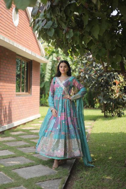 Printed Gown Set With Embroidery