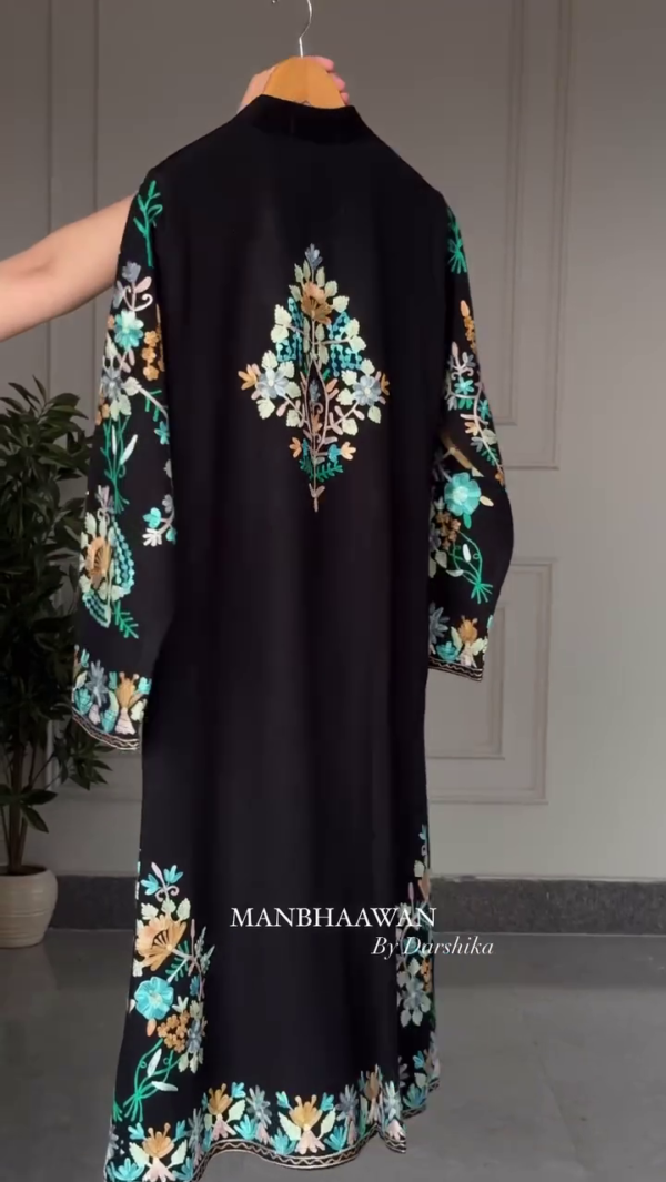 Enchanting Elegance – The Embroidered Long Jacket Ensemble - Image 2